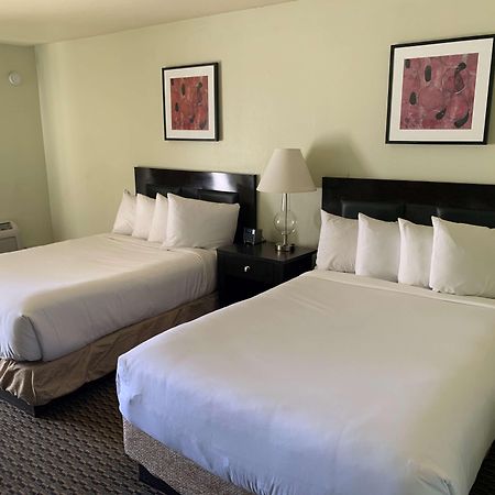 Radisson Hotel West Sacramento Exterior photo
