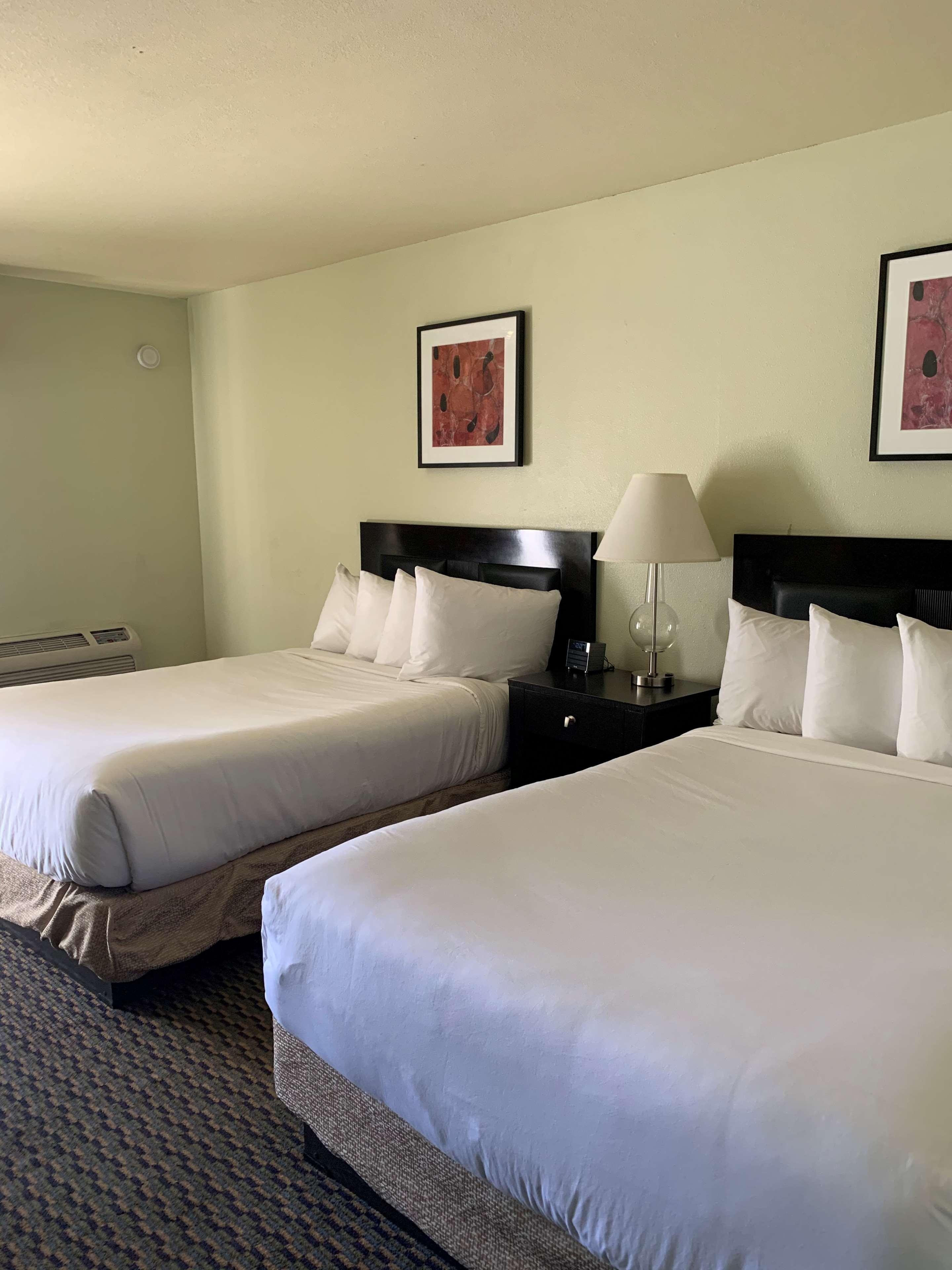 Radisson Hotel West Sacramento Exterior photo