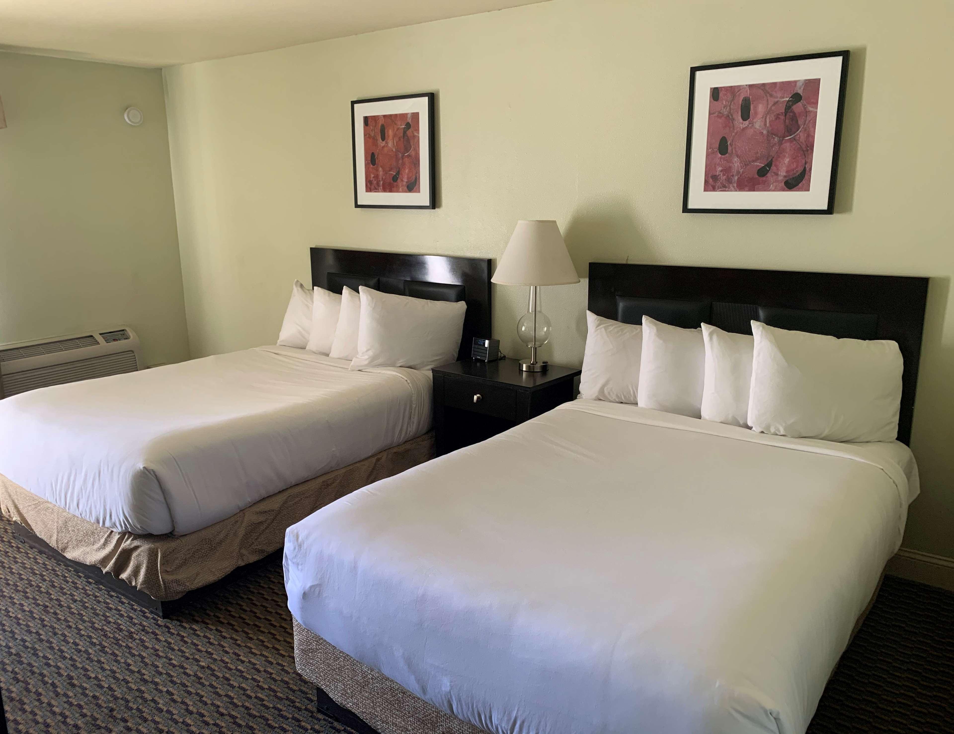 Radisson Hotel West Sacramento Exterior photo